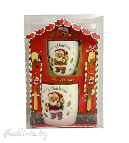 КОЛЕДНА КЪЩИЧКА, С 2 ЧАШИ - ГОЛЯМА И МАЛКА И 2 ЛЪЖИЧКИ, 23/15 СМ.