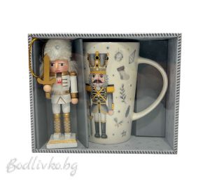 КОЛЕДНА ЧАША С ФИГУРКА - ЛЕШНИКОТРОШАЧ