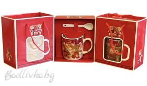 Порцеланова чашка с лъжичка в кутийка