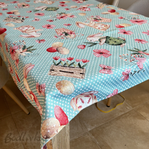 ПОКРИВКА ЗА МАСА ЖАКАРД, ВЕЛИКДЕН, ЯЙЦА НА СИН ФОН, 140/180 СМ.