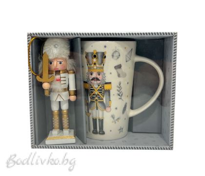 КОЛЕДНА ЧАША С ФИГУРКА - ЛЕШНИКОТРОШАЧ